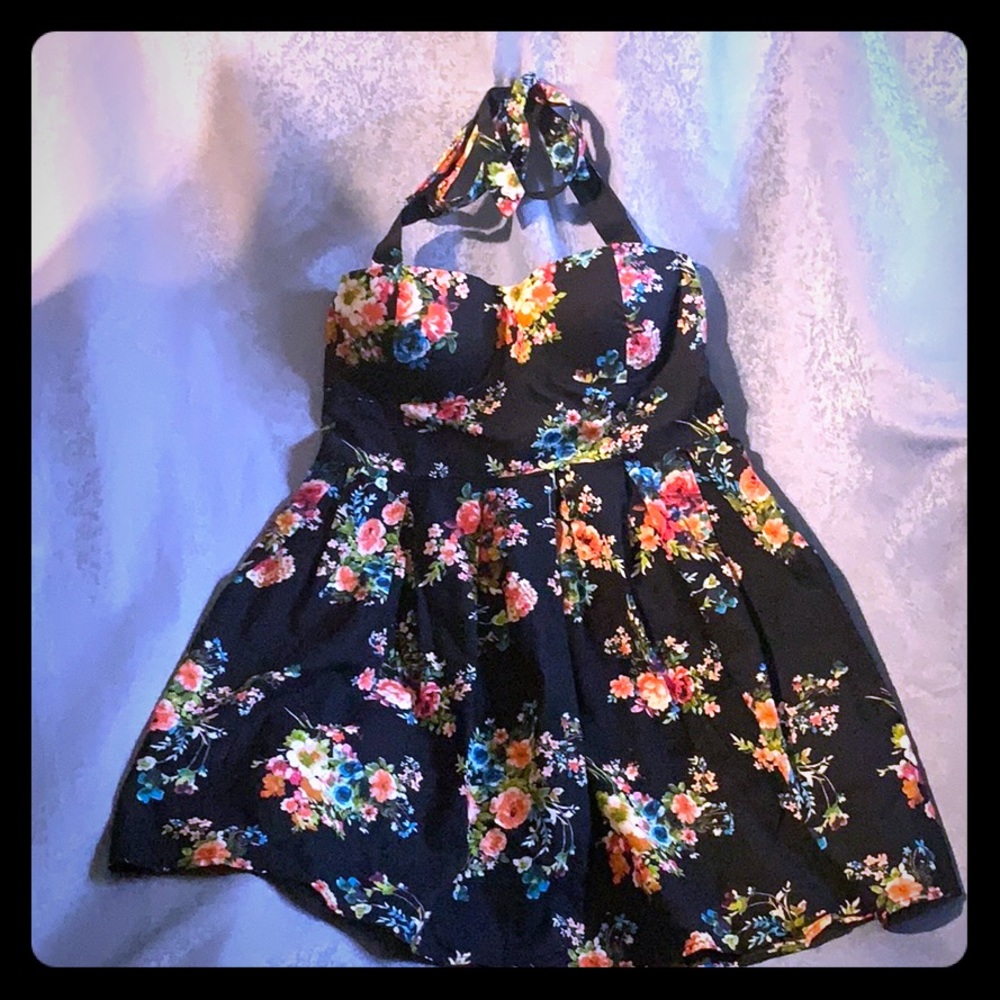 Summer Rose elegant short dress